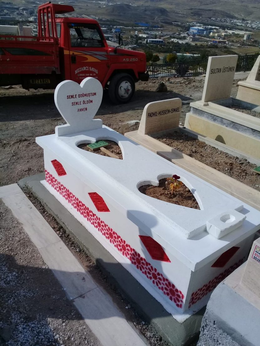 Özel üretim kalp kapaklı modeli 7( kalpli başlık)